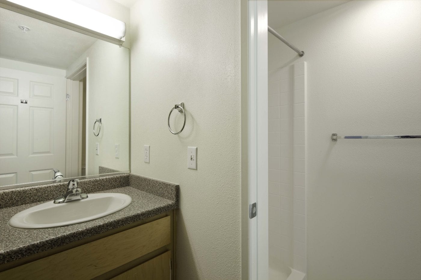 Harvard Court Apartments for Rent in Lindsay, CA