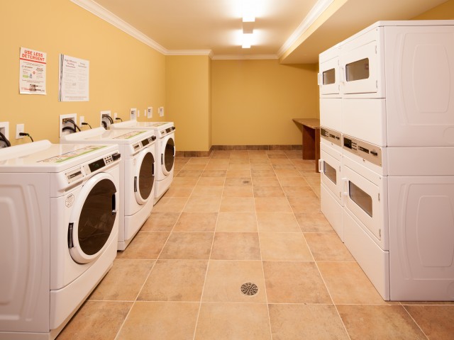 Laundry-Center-Wayside-Oaks