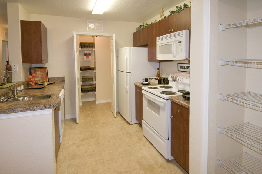 Spanish Trace Apartments for Rent in Tampa, FL