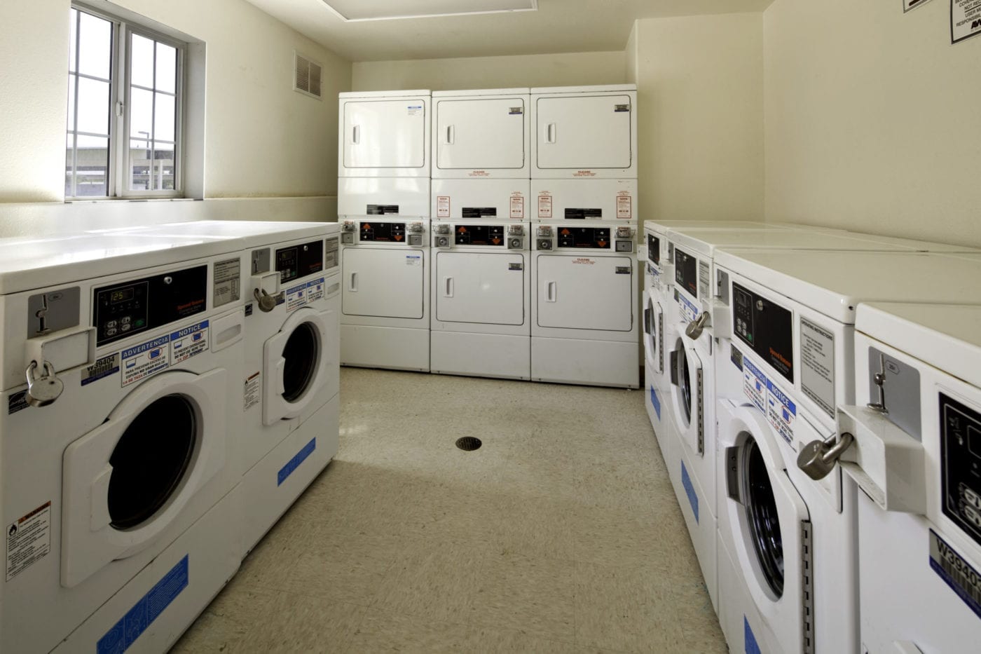 sumemrset-laundry-room