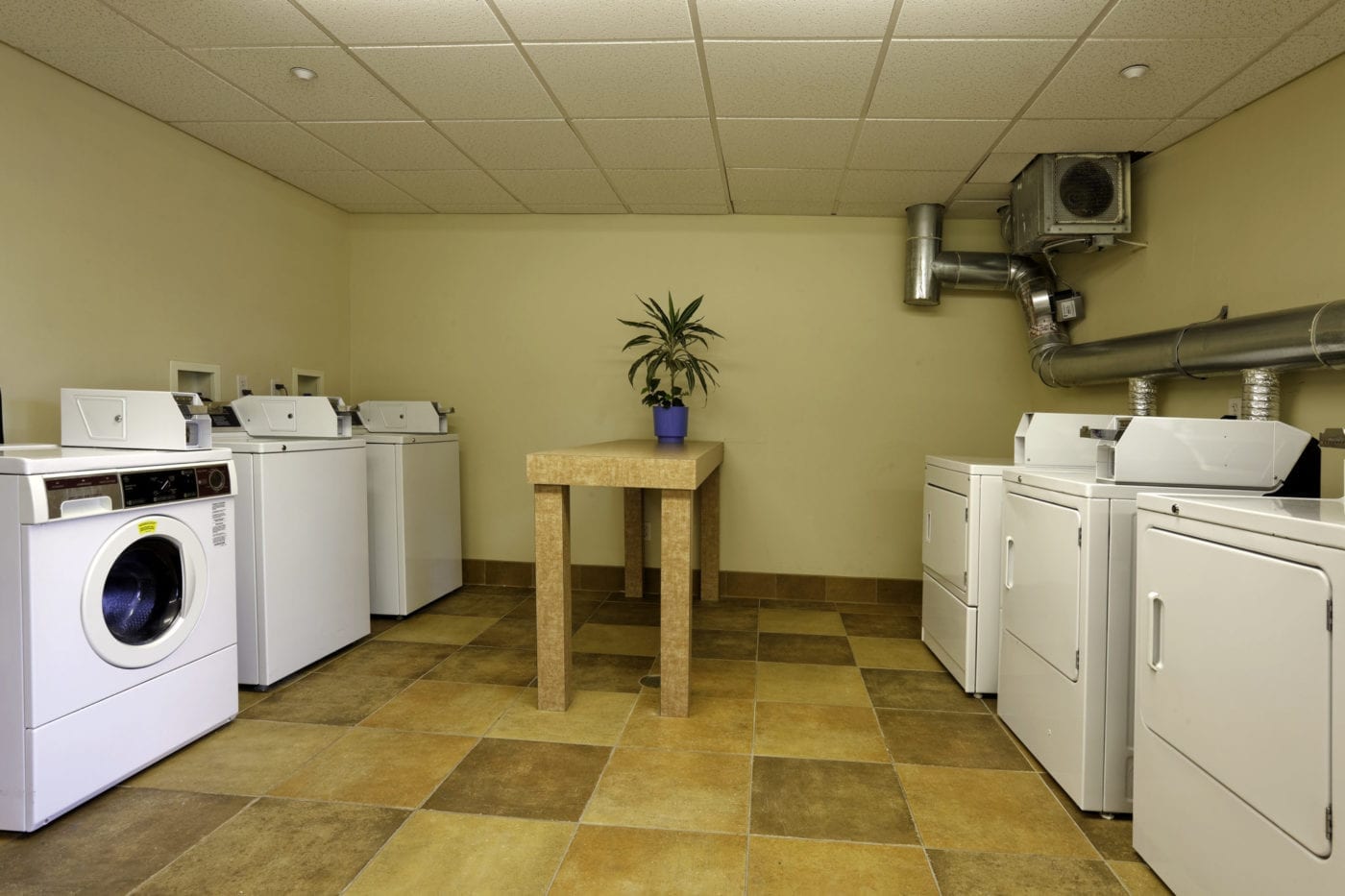 the-pines-at-tinton-laundry-room