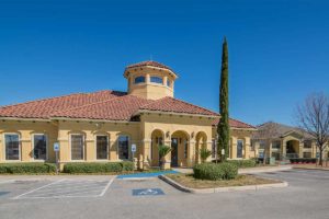 Cable-Ranch-leasing-2 - Cable Ranch Apartments